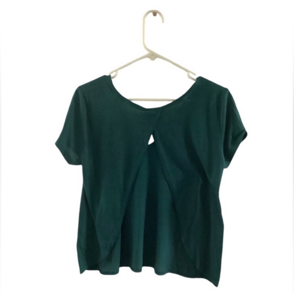 Victoria’s Secret Open Back Tee Green Size Medium - Picture 2 of 6
